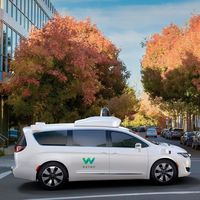 Waymo y Walmart se asocian para que los coches autónomos de Google nos lleven a hacer la compra