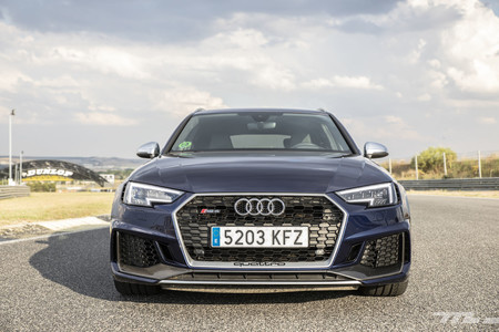 Audi RS4 2018 delantera