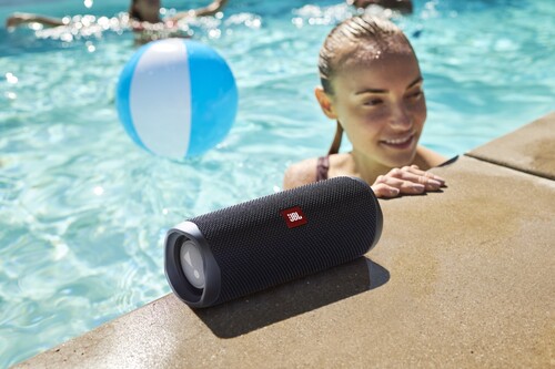 Rebajas de verano en JBL: auriculares inalámbricos con hasta 44 euros de descuento y altavoces portátiles a mejor precio hasta fin de mes