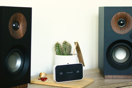 Octavio, el pequeño accesorio que dota a tus viejos reproductores y altavoces con capacidades de audio inalámbrico multiroom