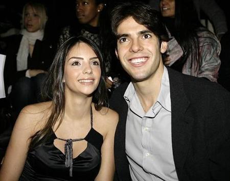 La esposa de Kaká va a "aplastar la cabeza del diablo"