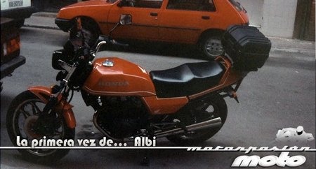 La primera vez de Albi con una "moto grande"
