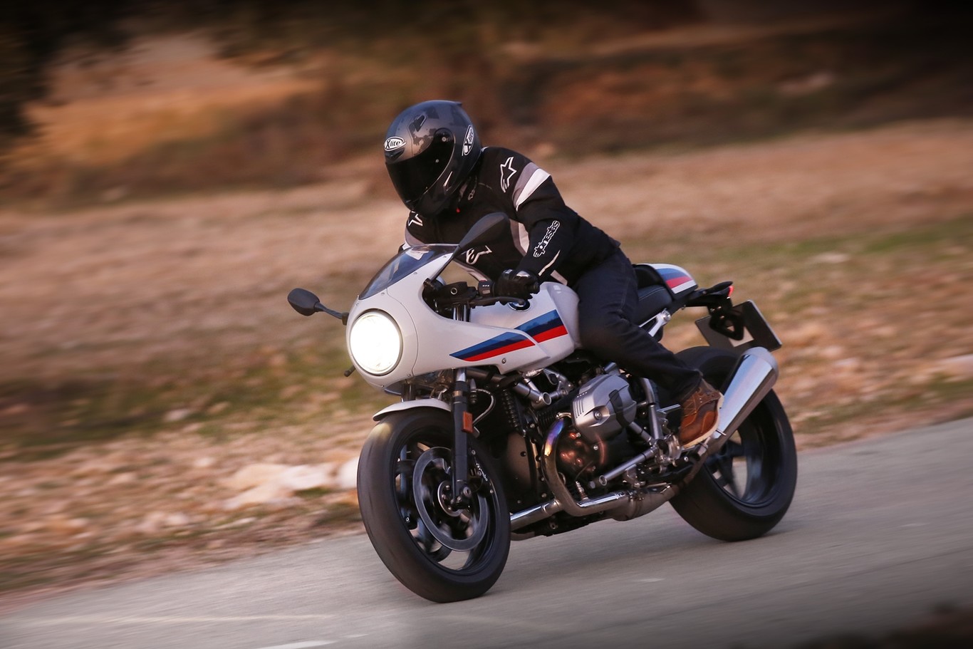 Probamos las BMW R NineT Pure y Racer, las clásicas alemanas más cotizadas