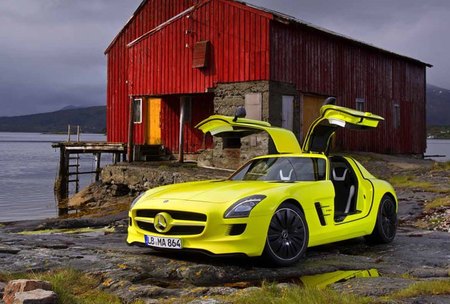 Mercedes-Benz SLS AMG E-Cell alas de gaviota