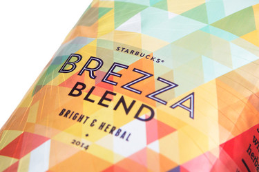 Starbucks celebra la llegada del verano con un nuevo aroma de café: Brezza Blend 
