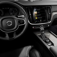 El asistente de voz chino de Alibaba acatará órdenes para los vehículos Daimler, Volvo y Audi