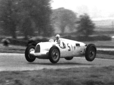 Las flechas de plata de Auto Union y Daimler-Benz cumplen 75 años (Parte final)