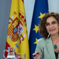 Hacienda limitará los pagos en efectivo entre empresas y profesionales a solo 1.000 euros