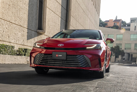 Toyota Camry 2025 Precio Mexico 3