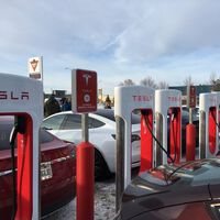Tesla va a abrir una superestación en medio del desierto con un tercio de todos los puntos de recarga que hay en España