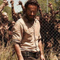 The Walking Dead una vez se fue de madre y acabó con Rick empuñando una espada láser para enfrentar una invasión alien