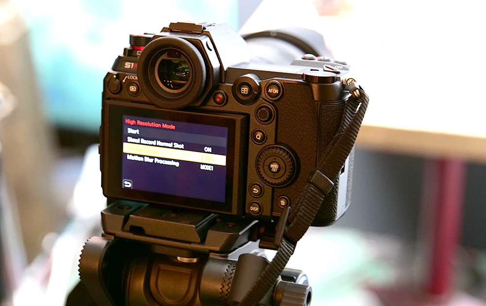 Muestras Panasonic S1R y S1