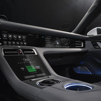 Porsche revela imágenes del interior de Taycan a semanas de su lanzamiento