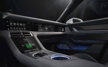 Porsche revela imágenes del interior de Taycan a semanas de su lanzamiento