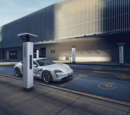 No sólo vender coches: Porsche considera que debe diversificarse con soluciones de movilidad para seguir siendo rentable