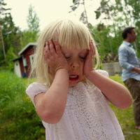 Un adolescente gasta 6.000 dólares de sus padres, enfadado porque no le compran un móvil 