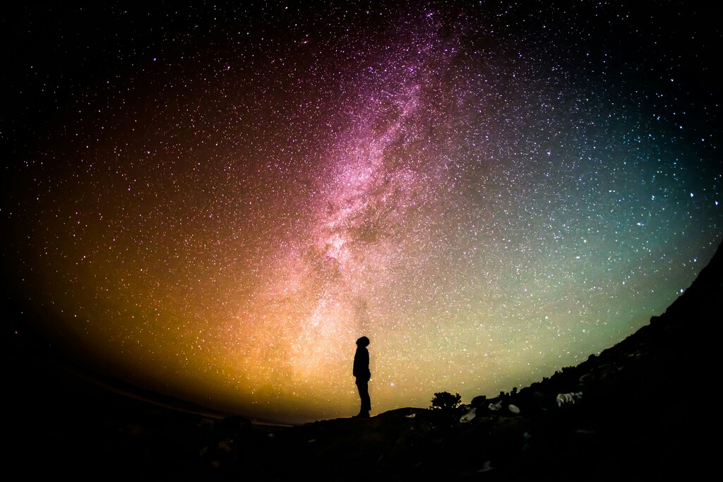 Unos astrónomos analizaron el "sonido del Big Bang". Ahora creen que la Tierra está en un vacío de 2.000 millones de años luz