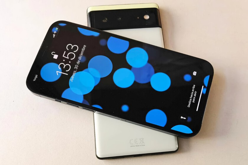 Tu móvil también es una batería externa: dos maneras de cargar otros teléfonos y accesorios