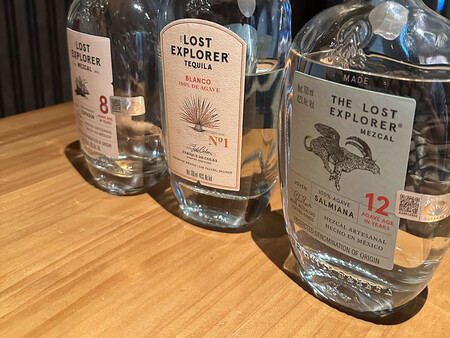 Ome Tiene Una Cuidada Seleccion De Tequilas Mezcales Y Sotoles Ademas De Ofrecer Algunos Cocteles Tambien Interesantes