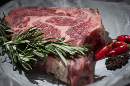 Cinco alimentos de los que debemos de reducir el consumo si no queremos dañar nuestros riñones