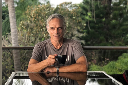 Cómo el guitarrista de la mejor banda australiana de la historia acabó cultivando uno de los más apreciados cafés del mundo