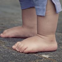 Niños descalzos, más inteligentes (y sobre todo, más felices)