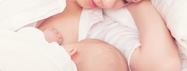 Las mujeres que amamantan pierden en el primer año tras el parto el doble de peso que las que no dan pecho, según un estudio