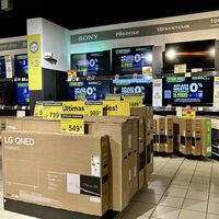 Carrefour pone a mitad de precio este Smart TV OLED de 65" LG perfecto para series oscuras  