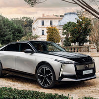 El DS Nº8 es el enésimo intento de Francia para acabar con Audi, BMW y Mercedes: un coche eléctrico digno de un presidente, pero más barato que sus rivales alemanes