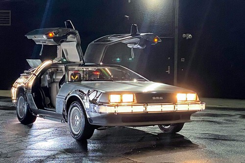 Tenía dudas de ver este clásico de ciencia ficción en el cine, pero estar en una sala llena de fans me lo dijo todo. Reseña de Volver al Futuro reestreno en México 