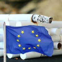 Bruselas a por la aniquilación total del tabaco. Cerrar estancos, prohibir el lanzamiento de nuevas marcas y subir la edad mínima de acceso 