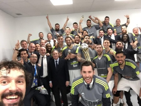 El Real Madrid de Baloncesto celebrá título en las redes sociales