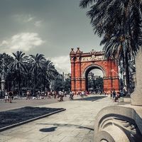 No, cambiar la sede de las empresas no tiene ningún impacto relevante, ni para Cataluña ni para España