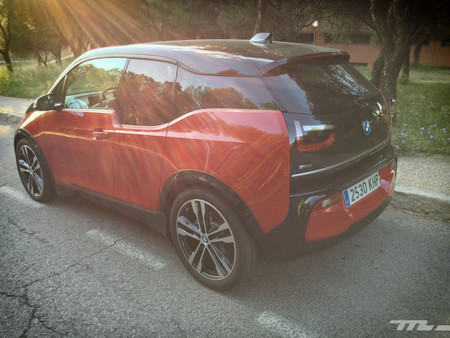 BMW i3s trasera lateral
