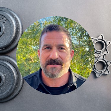 Ni café ni baños de hielo: un experto neurólogo comparte su rutina de dos pasos con la comienza su día con más energía