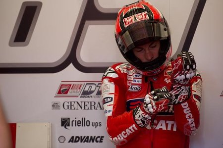 MotoGP Gran Bretaña 2010: Nicky Hayden inicia el ataque a Jorge Lorenzo