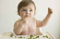 "La alimentación complementaria autorregulada tiene beneficios emocionales". Entrevista a la psicóloga Mónica Serrano