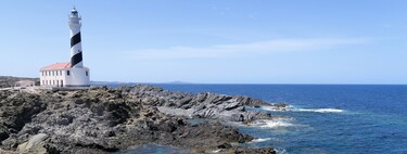 Ruta por 11 faros de las Islas Baleares, el plan perfecto para los atarcederes otoñales  