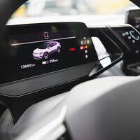 Hay un nuevo tipo de batería que quiere cambiar las reglas del juego de los coches eléctricos: más baratas, más seguras y con un ingrediente mucho más común que el litio