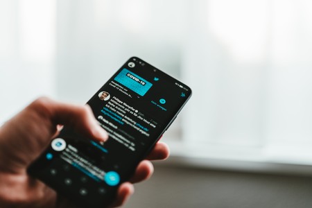 Twitter comienza a etiquetar las cuentas gubernamentales y de medios "afiliados al estado"