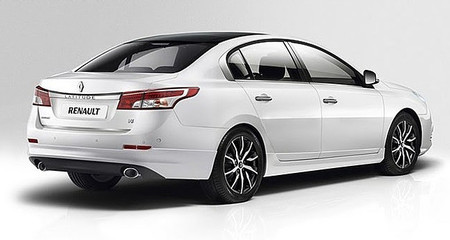 El rediseño del Renault Latitude se deja ver