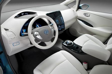 Nissan Leaf interior