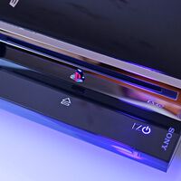 Han pasado casi 10 añazos desde que se dejó de fabricar, pero nuestra querida PS3 se acaba de actualizar por sorpresa. 200 megas para "mejorar el rendimiento"