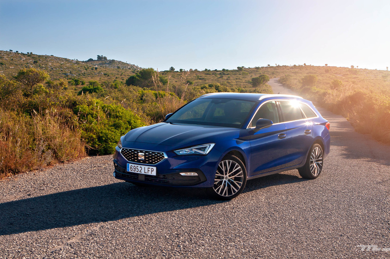 Probamos el SEAT León Sportstourer, un excelente compacto familiar que destaca por su dinamismo, confort y habitabilidad