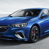 Las primeras imágenes del Buick Regal GS anticipan un sedán muy rápido