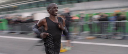 Sonreír mientras corres te convierte en un runner más eficiente