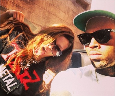 La cosa no va entre Chris Brown y Ri-Ri porque son peques para atarse, ¡es eso!