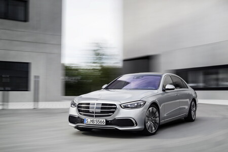 El Mercedes-Benz Clase S 2021, el auto más inteligente del mundo, ya tiene precio en México