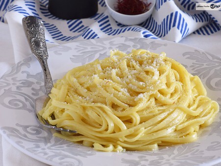 espaguetis al azafrán