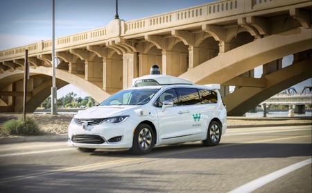 Que acelere el coche autónomo: Waymo recibe una inyección de 2.250 millones de dólares para impulsar el adiós al conductor